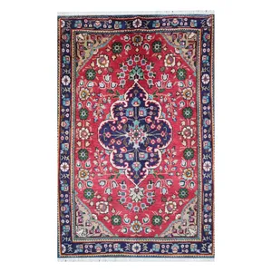 فرش دستباف قدیمی یک و نیم متری مدل MG31