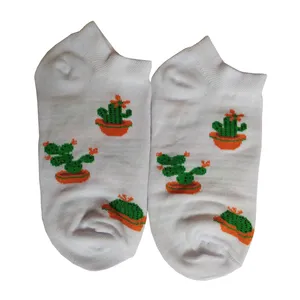 جوراب مدل بدون ساق طرح کاکتوس رنگ سفید