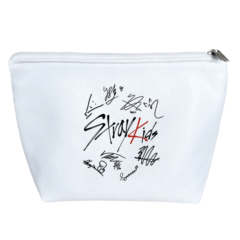 کیف لوازم آرایش دخترانه خندالو مدل گروه موسیقی استری کیدز Stray Kids کد 1375