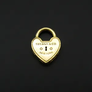 آویز گردنبند طلا 18 عیار زنانه کاپانی مدل kp037