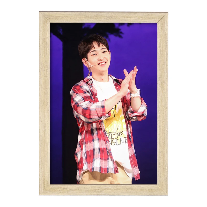 تابلو خندالو مدل اونیو گروه شاینی Shinee  کد 12350