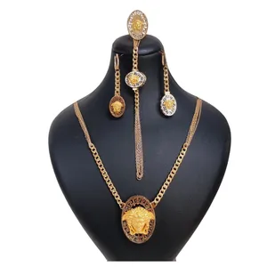 ست طلا 18 عیار زنانه گالری یارطلا کد SR143