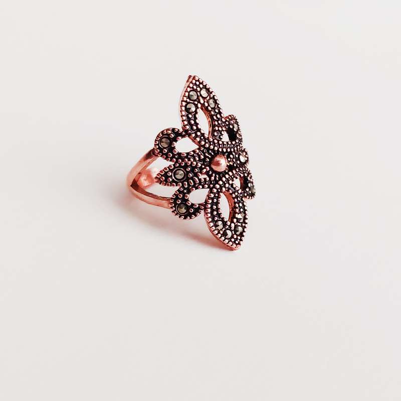 انگشتر زنانه مدل مسی مارگازیت 02