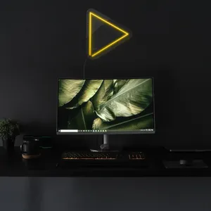 چراغ دیواری نئون دیزاین طرح Play_YL