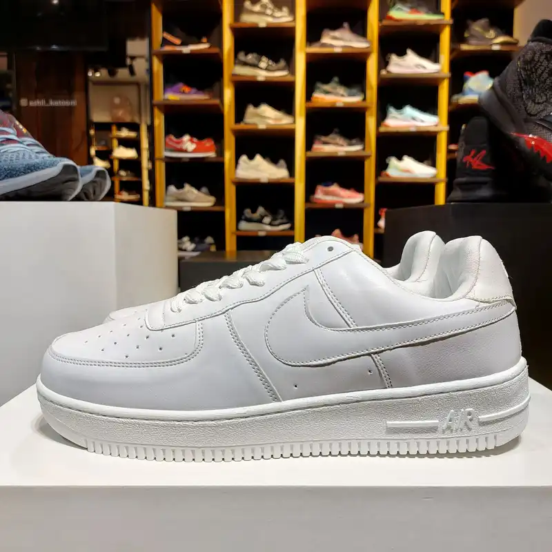 کفش پیاده روی مدل air force 1 sefall-121003001