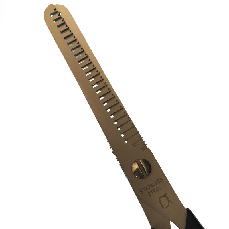 قیچی پیتاژ مدل دو لبه کد R34C به همراه شانه مو قیچی پیتاژ مدل دو لبه کد R34C به همراه شانه مو