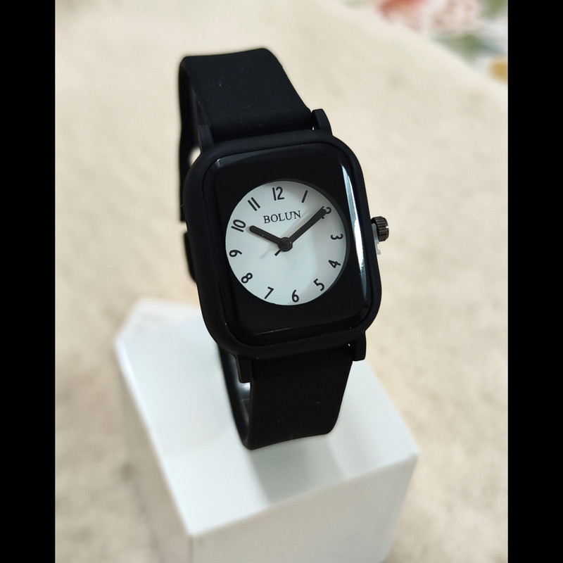 ساعت مچی عقربه ای بولون مدل بند ژله ای ضد آلرژی اسپرت کد 3