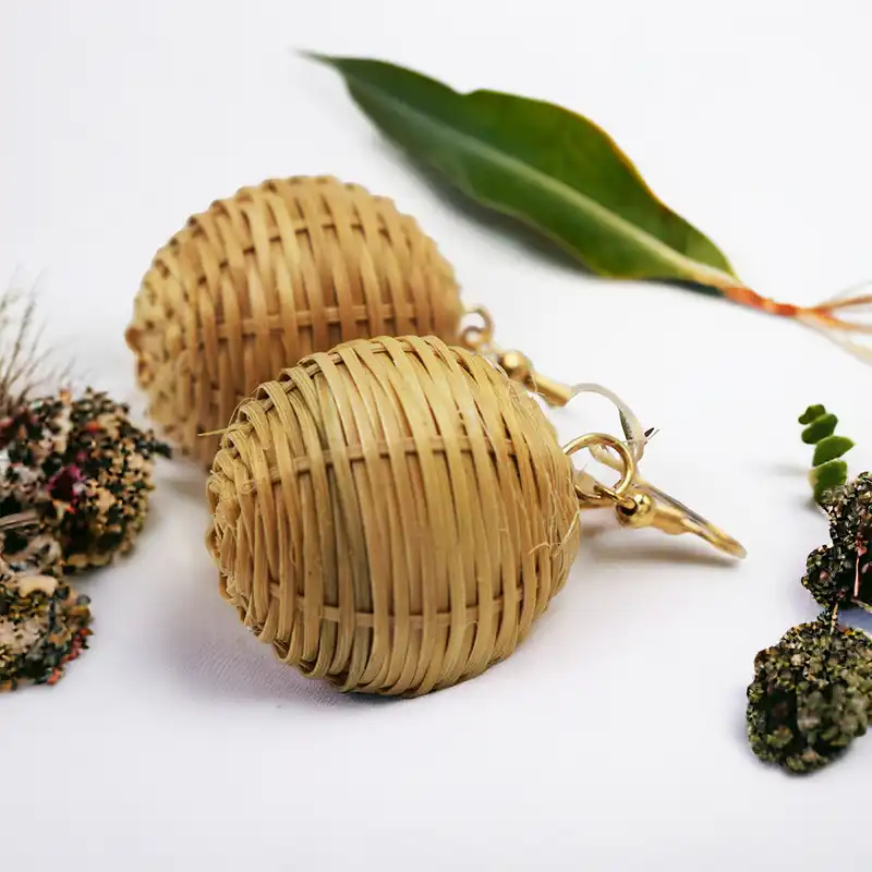 گوشواره زنانه مدل حصیری کروی