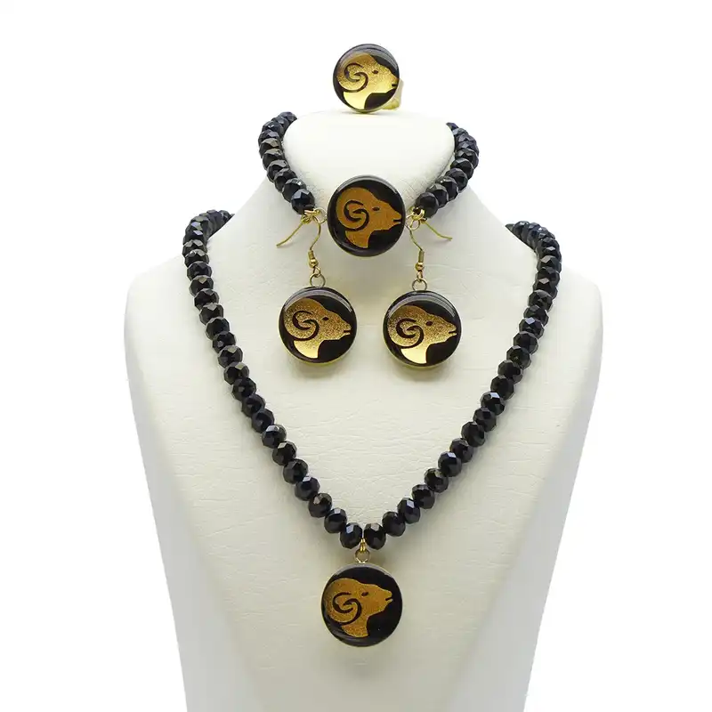 ست زنانه آلتین هنر مدل ماه فروردین