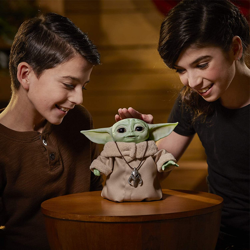 عروسک هاسبرو مدل MANDALORIAN CHILD