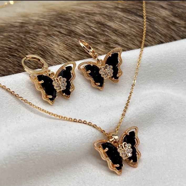 نیم ست زنانه وای اس ایکس مدل پروانه طرح نگین