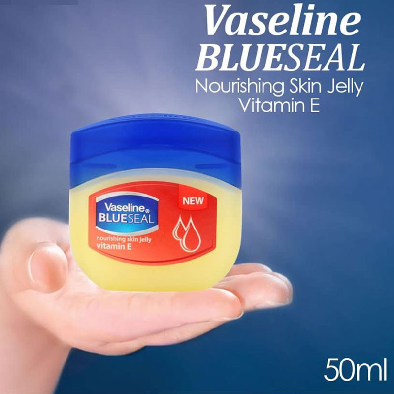 ژل مرطوب کننده وازلین مدل VITAMIN E حجم 50 میلی لیتر ژل مرطوب کننده وازلین مدل VITAMIN E حجم 50 میلی لیتر