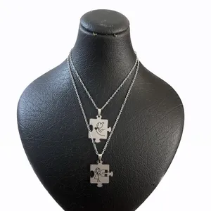 گردنبند مدل پازل عشق بسته 2 عددی