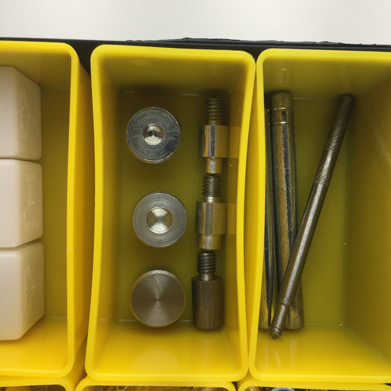 دکمه و پرچ چرم دوزی کد SP20X به همراه قالب مجموعه 20 عددی دکمه و پرچ چرم دوزی کد SP20X به همراه قالب مجموعه 20 عددی