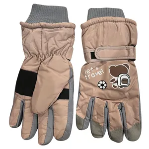 دستکش بچگانه مدل برف بازی کد 28