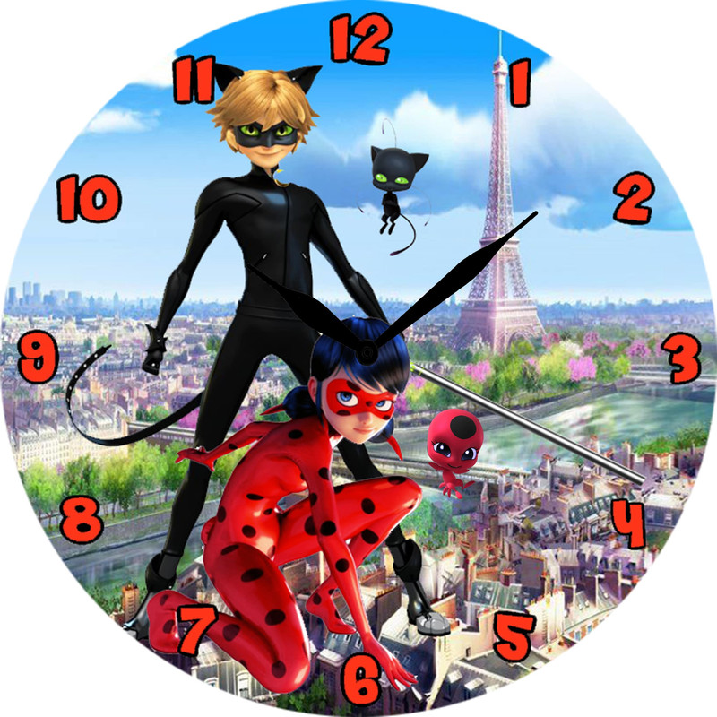 ساعت دیواری بتابی مدل دختر کفشدوزکی و پسر گربه ای کد 1075