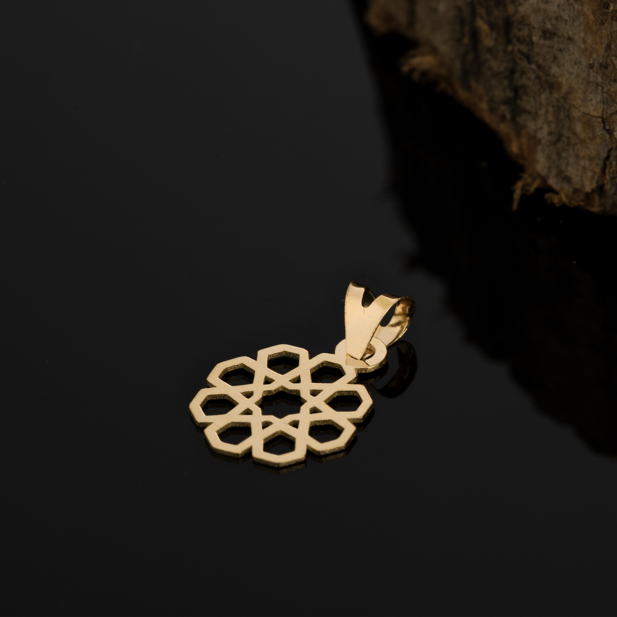 آویز گردنبند طلا 18 عیار زنانه مدل TH060