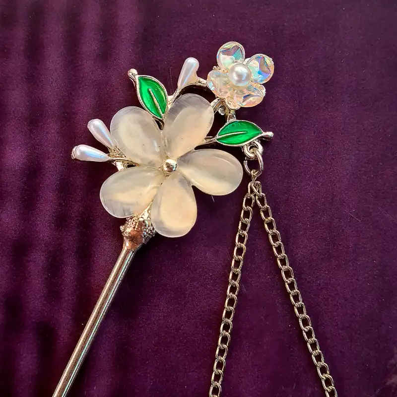 گیره مو زنانه مدل کانزاشی ژاپنی گل آویزدار کد brg 42k05