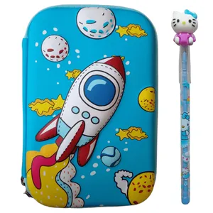 جامدادی مدل تبلتی طرح فضانورد سه بعدی کد R43 به همراه مداد فشنگی