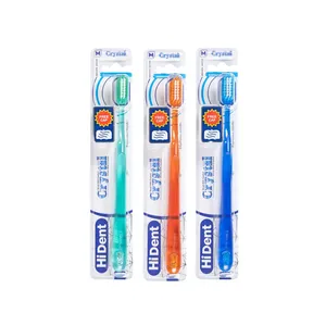 مسواک هایدنت مدل کریستال قابدار کد 981 با برس متوسط بسته 3 عددی