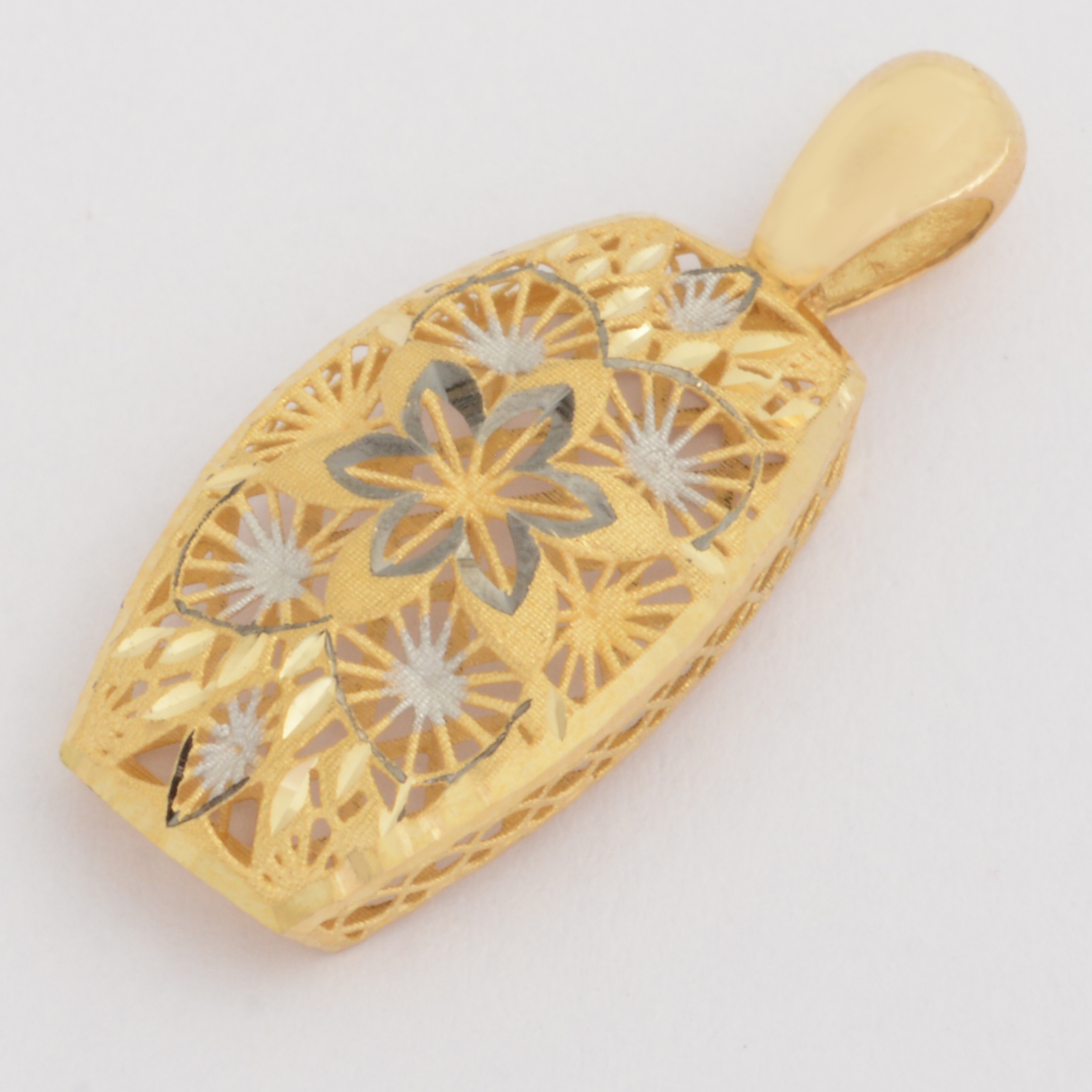 آویز گردنبند طلا 18 عیار زنانه طلای مستجابی مدل آوا کد 3685