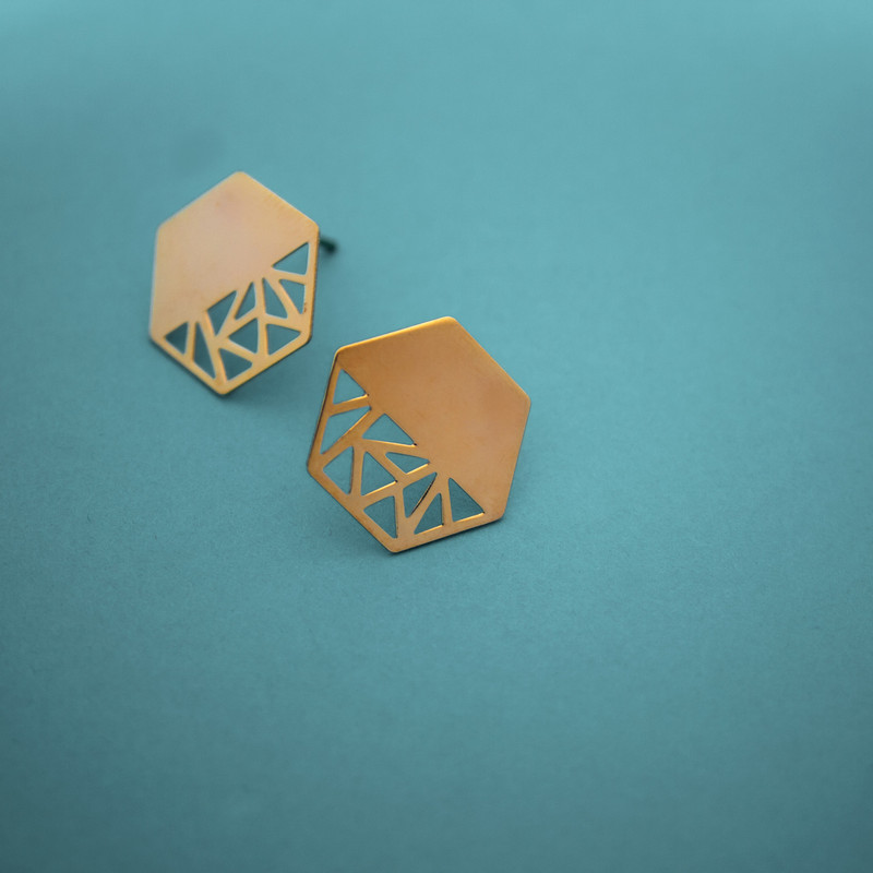 گوشواره طلا ۱۸ عیار زنانه دُرج مدل DE58