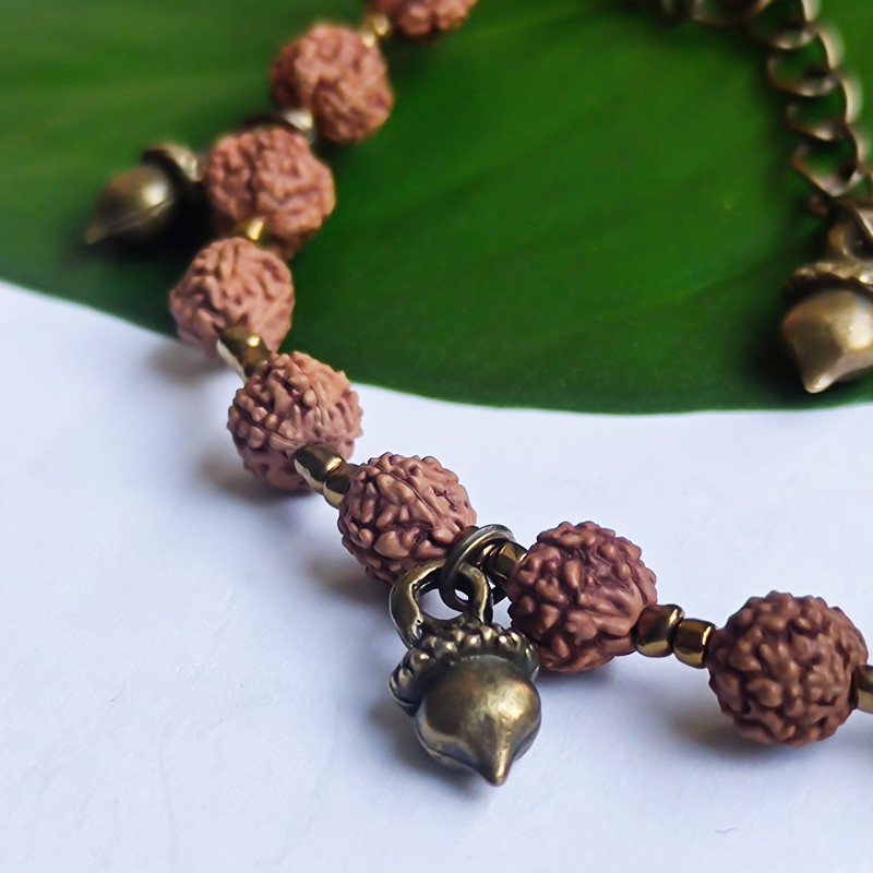 پابند زنانه مدل فندق