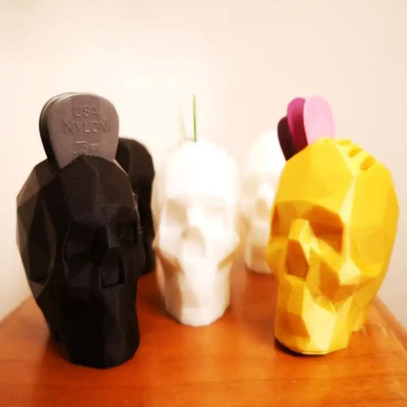 نگهدارنده پیک گیتار مدل Skull