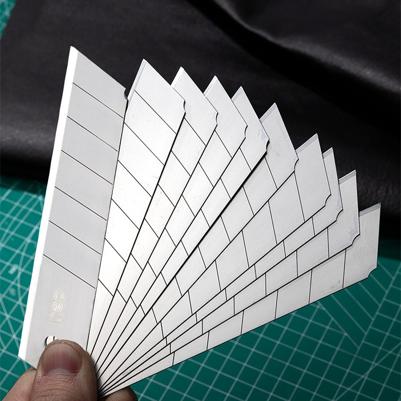 تیغ کاتر دلی مدل DL-DP05 بسته 10 عددی