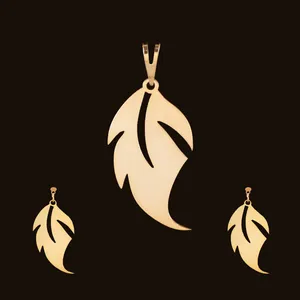 نیم ست طلا 18 عیار زنانه آمانژ مدل برگ کد D10183