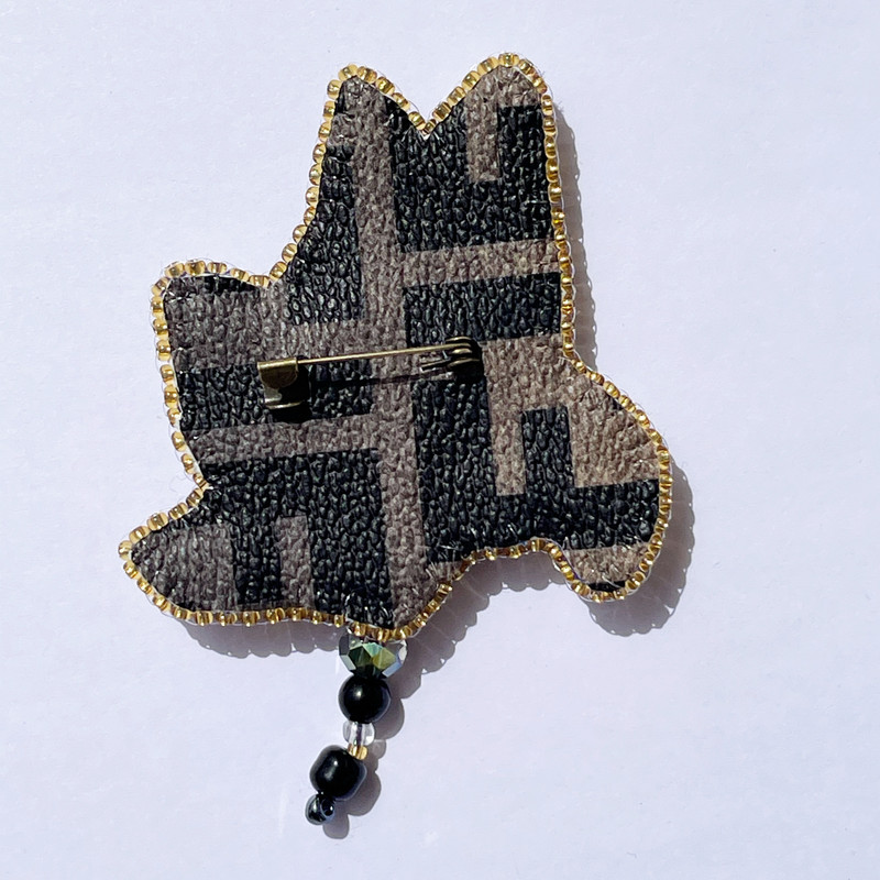 سنجاق سینه زنانه طرح ارکیده کد 001 سنجاق سینه زنانه طرح ارکیده کد 001