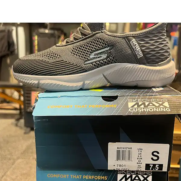 کفش پیاده روی مردانه اسکچرز مدل 7801