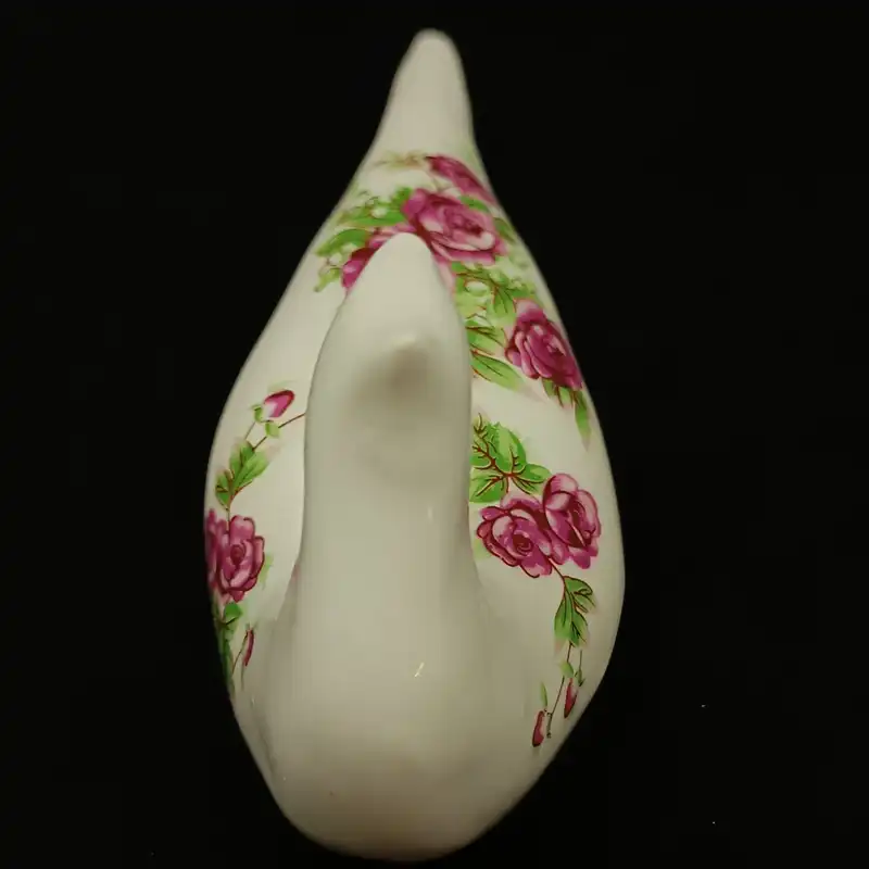 مجسمه سرامیکی هیوا مدل صبا طرح گل سرخی کد 15759637