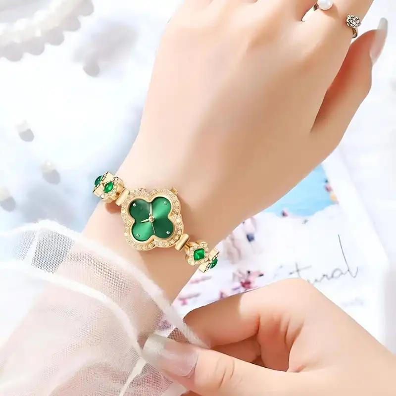 ساعت مچی عقربه ای زنانه مدل دورنگین sbz01