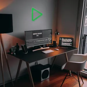 چراغ نئونی دیواری آرن تیم طرح Play