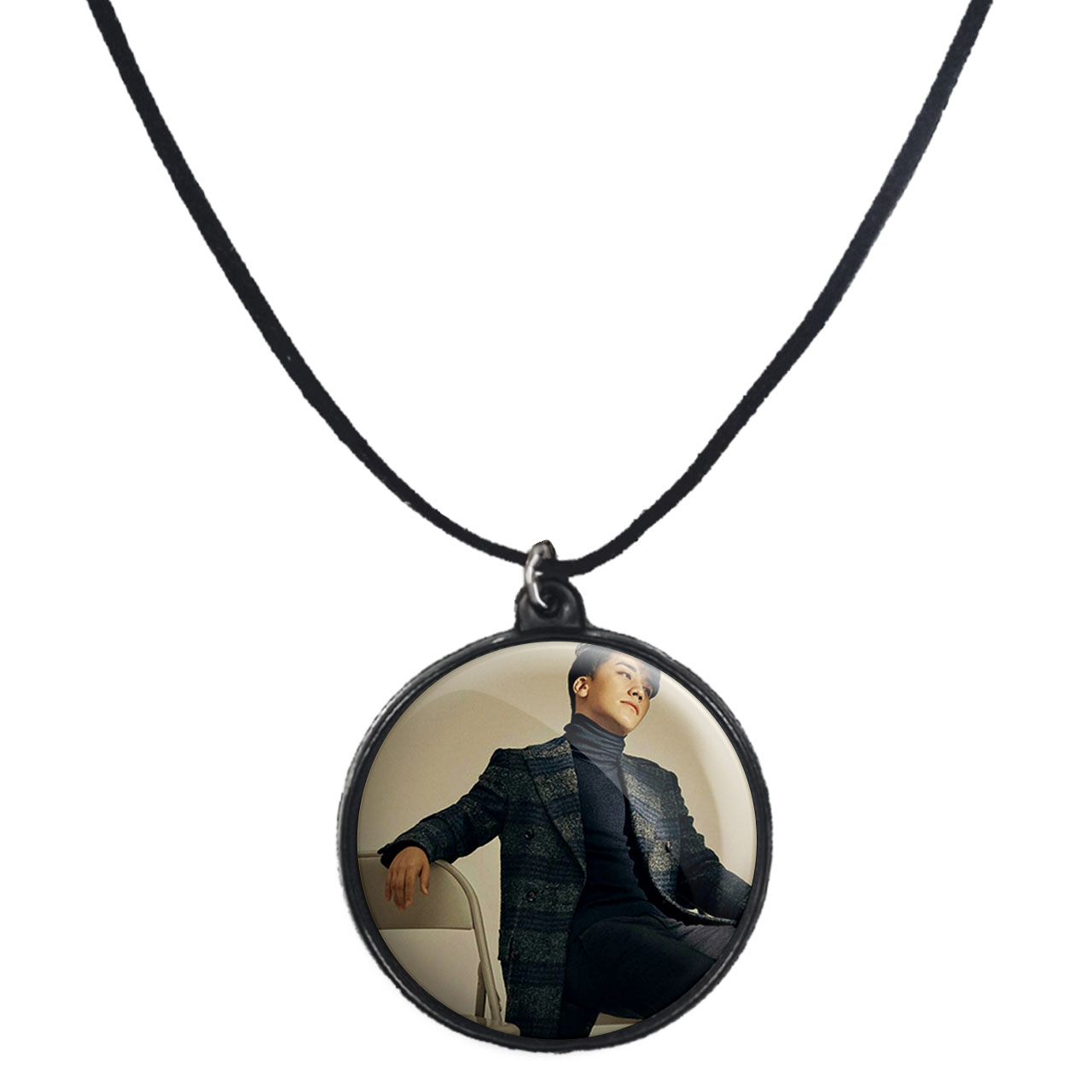 گردنبند پرمانه طرح گروه موسیقی BIG BANG کد pmb.15136 مدل دو طرفه