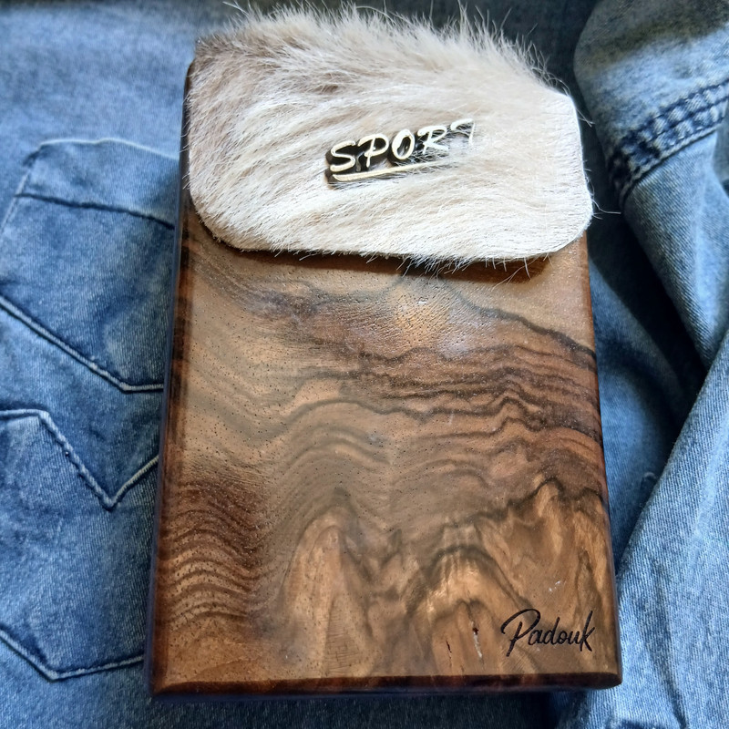 جعبه سیگار                                          مدل چوبی                                       کد jk1