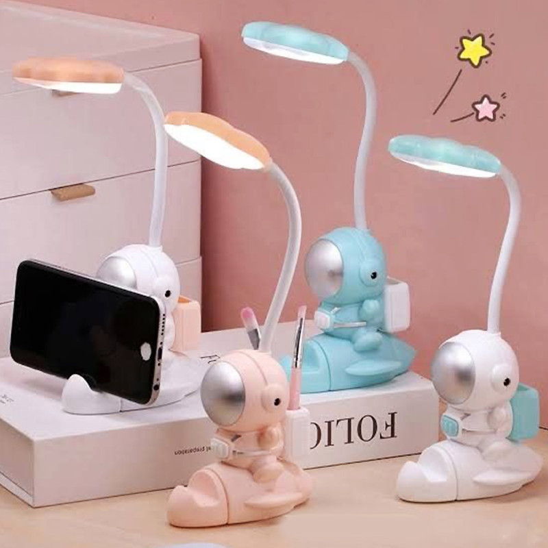 چراغ مطالعه مدل فضانورد و ابر کد 01