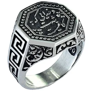 انگشتر مردانه مدل و خدایی که به شدت کافیست