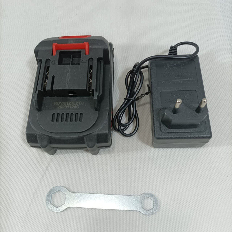 اره زنجیری شارژی میلواکی مدل RD-8002