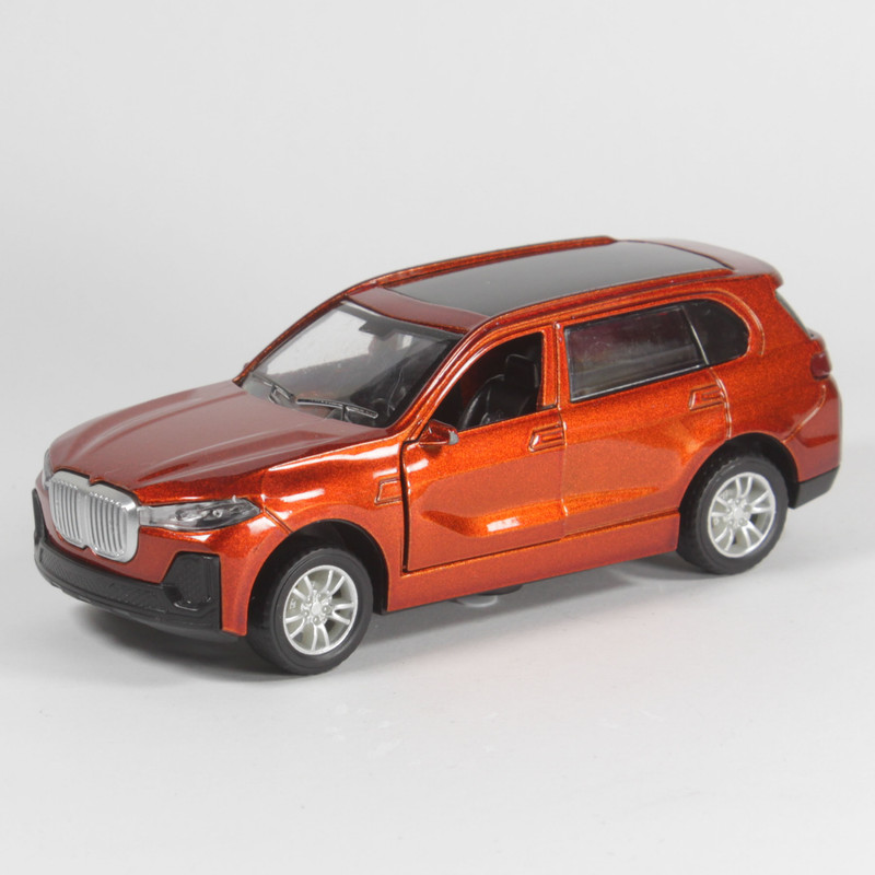 ماشین بازی مدل بی ام و X8 کد 0376