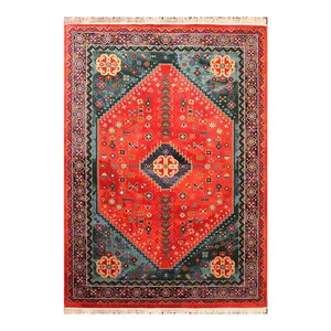 فرش ماشینی 320 شانه زمینه لاکی حاشیه لاکی مدل شاهسون کد SH-B008-9046