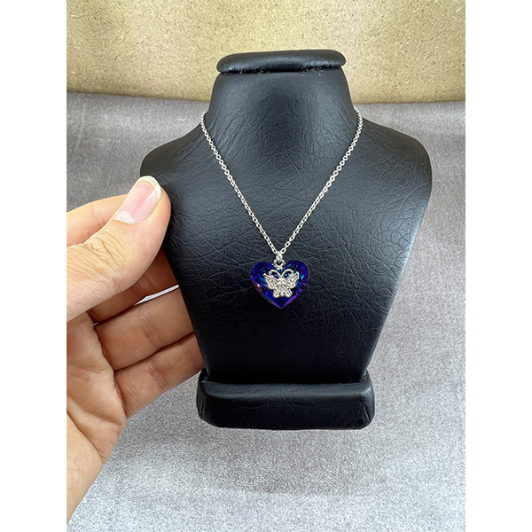 گردنبند نقره زنانه سواروسکی مدل قلب و پروانه کد 300011 گردنبند نقره زنانه سواروسکی مدل قلب و پروانه کد 300011