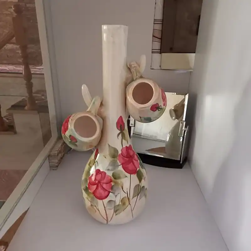 ست 3 تکه پارچ و لیوان سرامیکی مدل دوغ خوری طرح گل سرخ