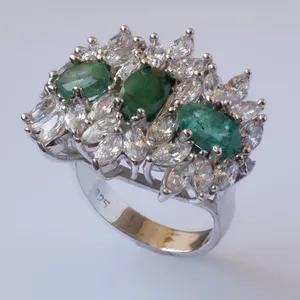 انگشتر نقره زنانه مدل زمرد افریقایی R9