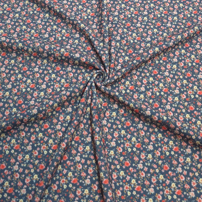 پارچه لباس عرض 1.45 متر مدل مخمل کبریتی گلریز رنگ زغالی