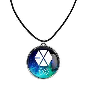 گردنبند خندالو مدل گروه اکسو EXO کد 10351033