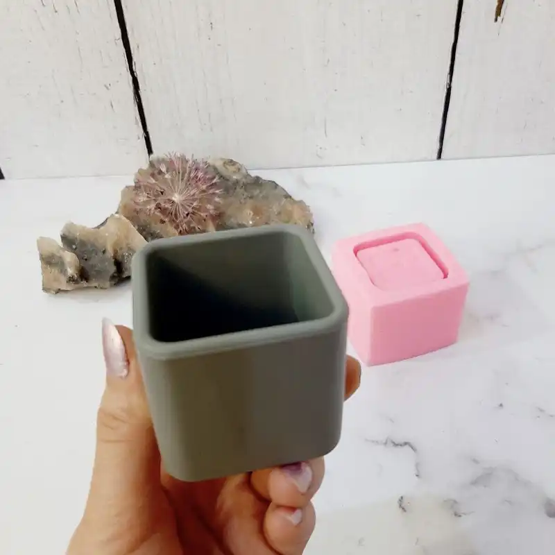 قالب سیلیکونی مدل گلدان طرح مربع