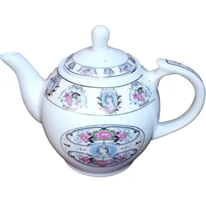 قوری شرکت صنایع چینی تقدیس  مدل خاتون کد 003