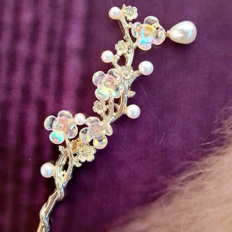 گیره مو زنانه مدل کانزاشی گل پیچک کد brg 4312